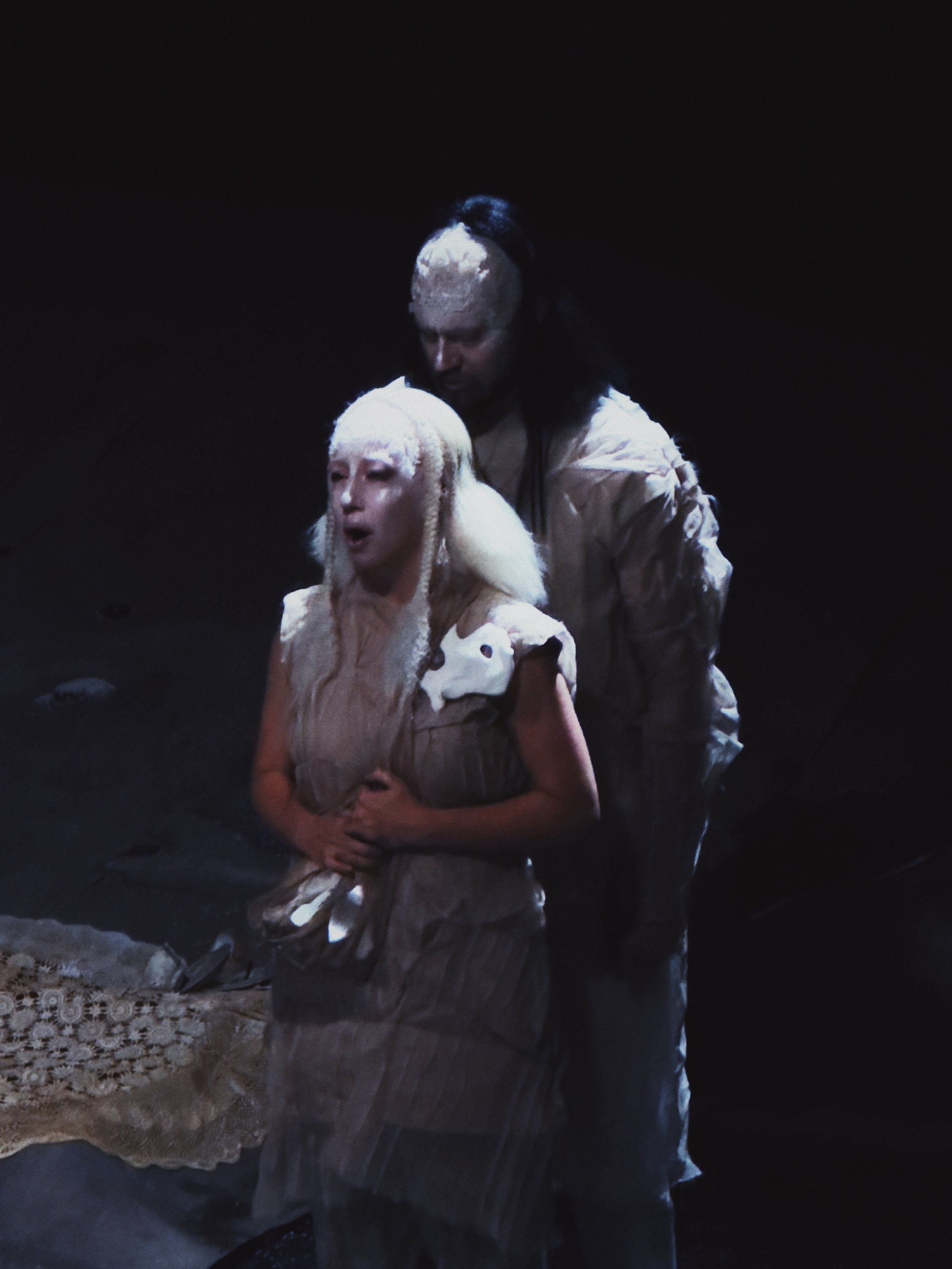  Mignon (2024) Theater Basel Directed by Tilman aus dem Siepen, design by Elena Scheicher Photo by Álfheiður Erla Guðmundsdóttir 