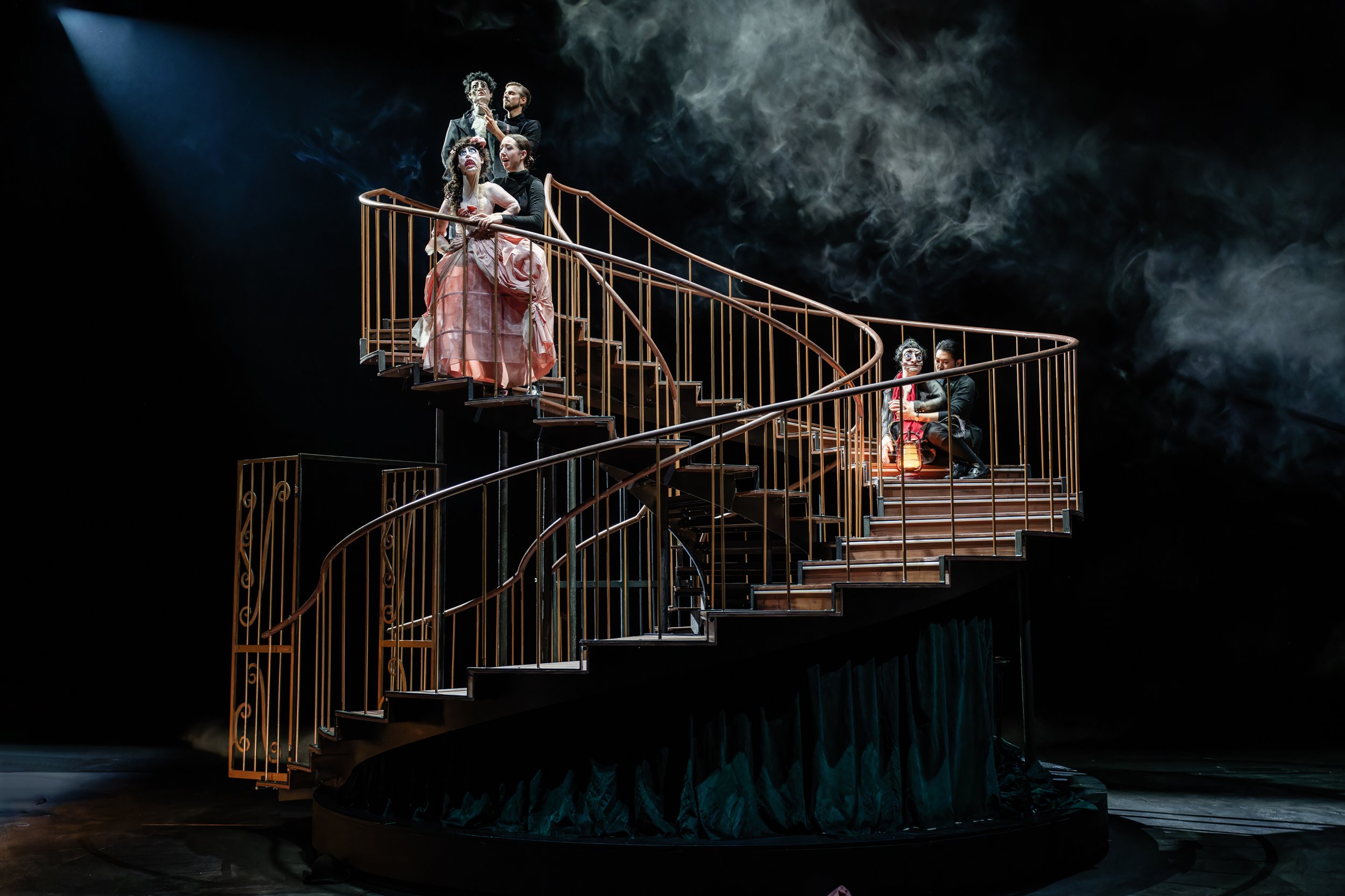  Il Barbiere di Siviglia (2023) Theater Basel Directed by Nikolaus Habjan Photo by Ingo Hoehn 