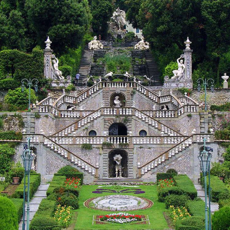 Villa Garzoni, Tuscany, is theatrical without any being even on it.