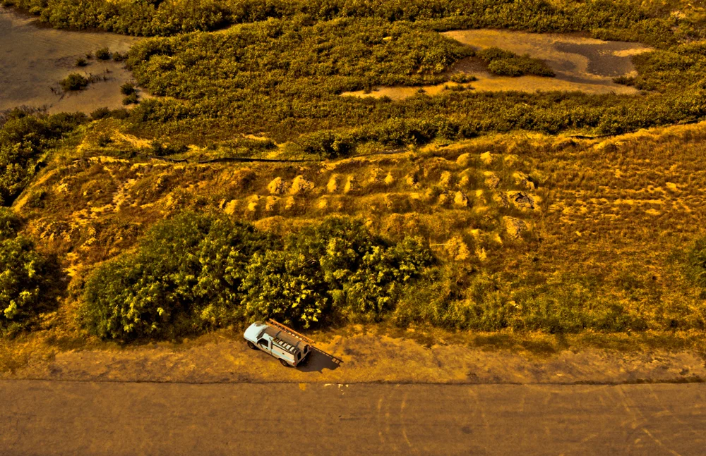 WhiteTruck.jpg