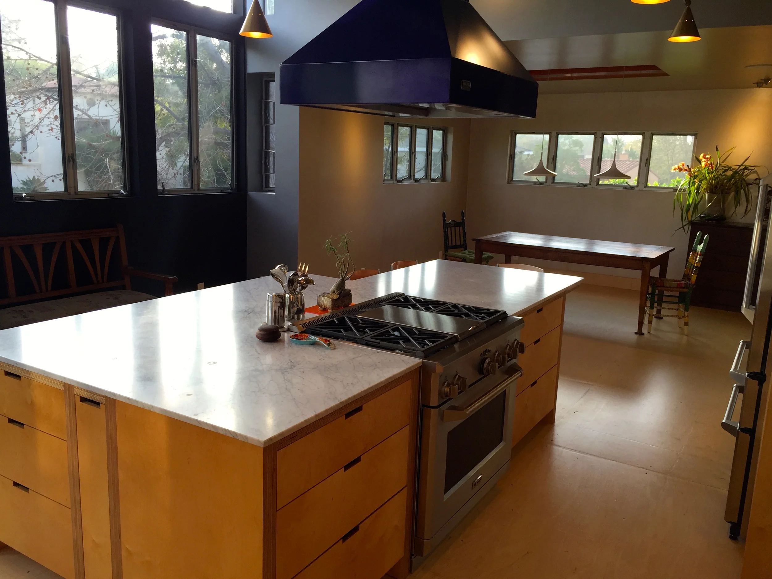 BENECIA - Kitchen Island - View into Dining Room