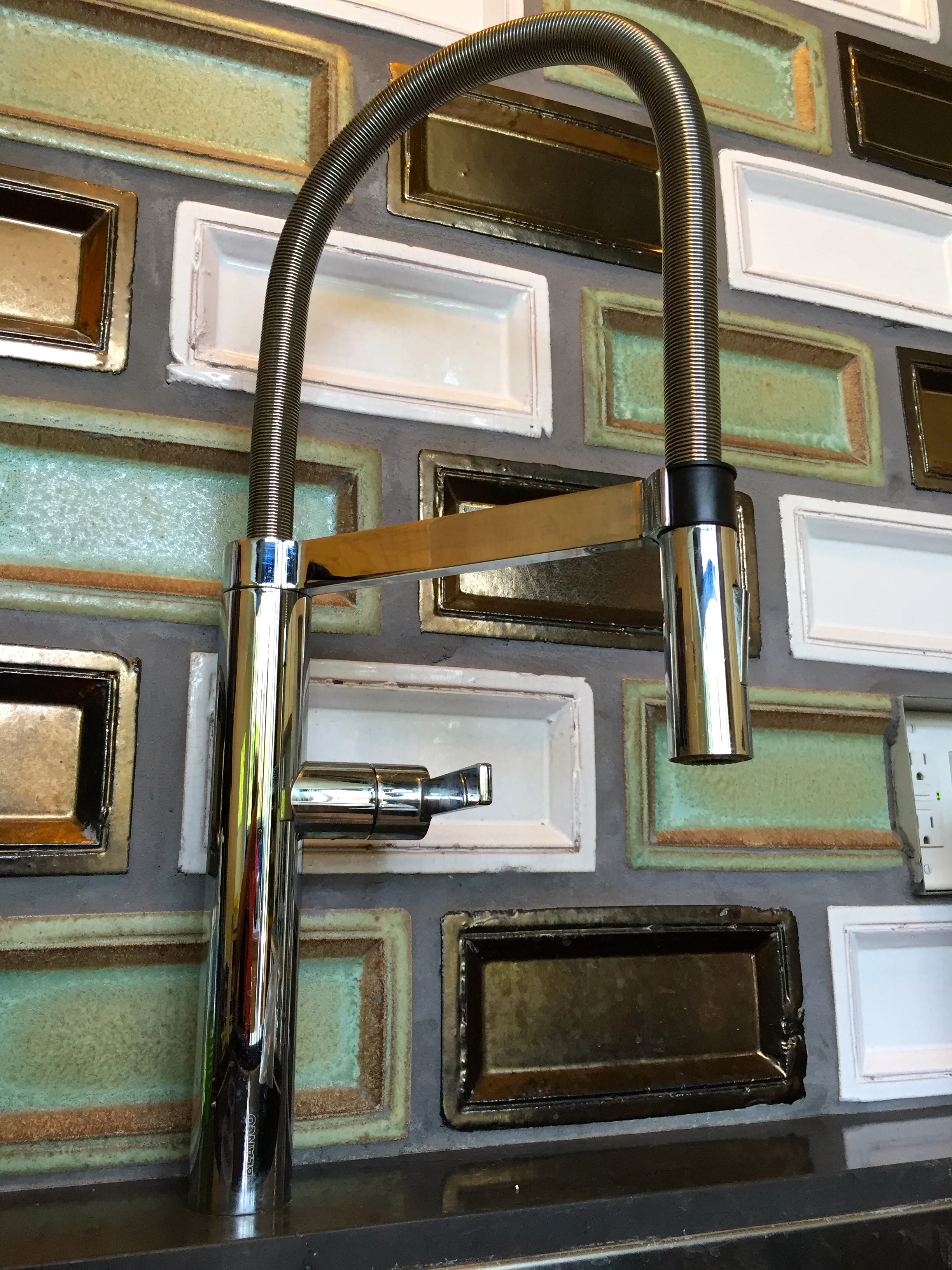 KITCHEN FAUCET detail