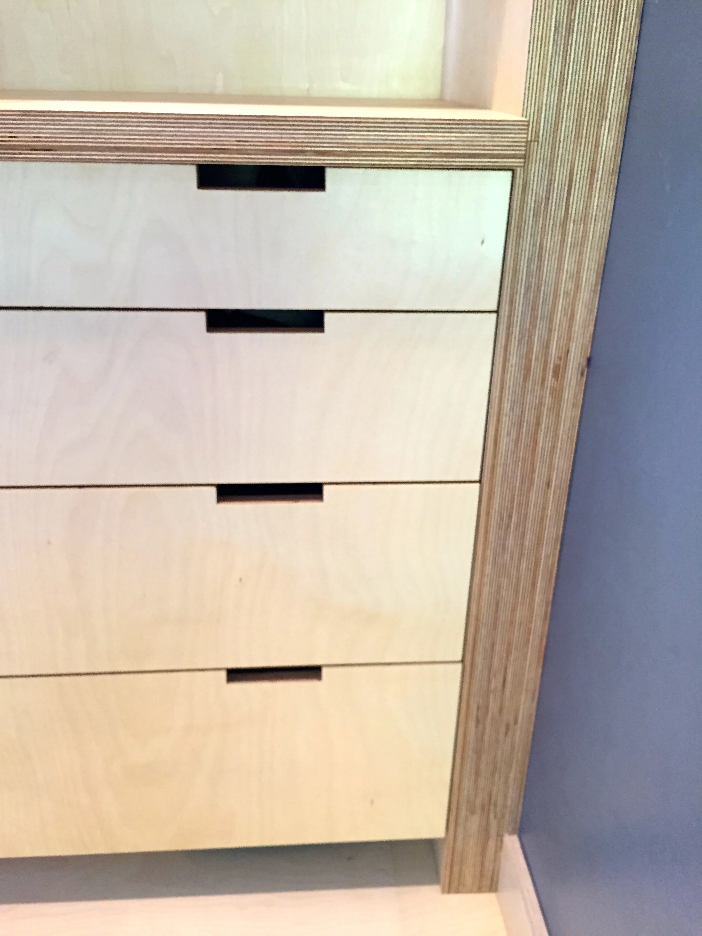 CUSTOM BATHROOM CABINET - Baltic Birch plywood - detail