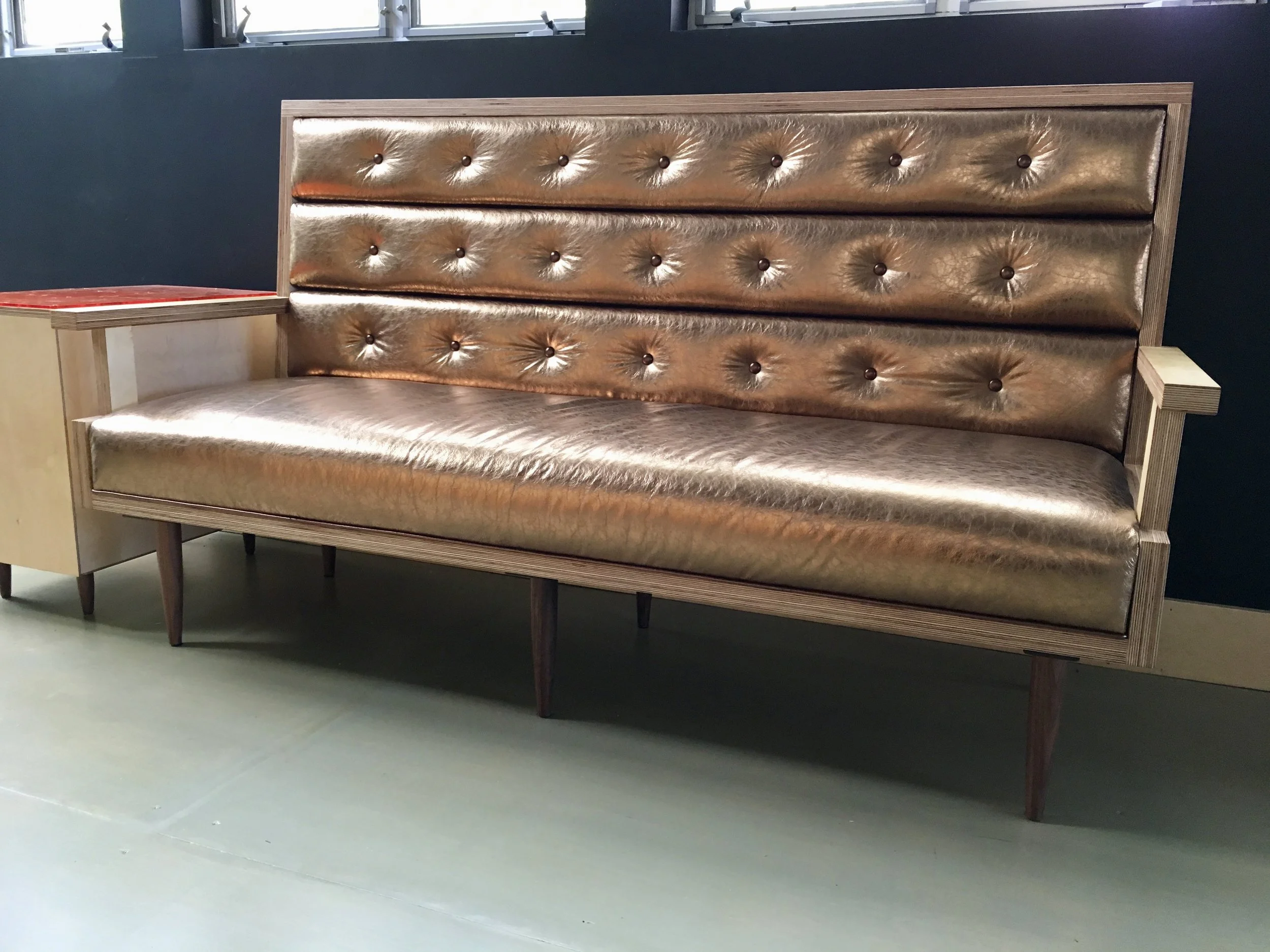EL REY Couch