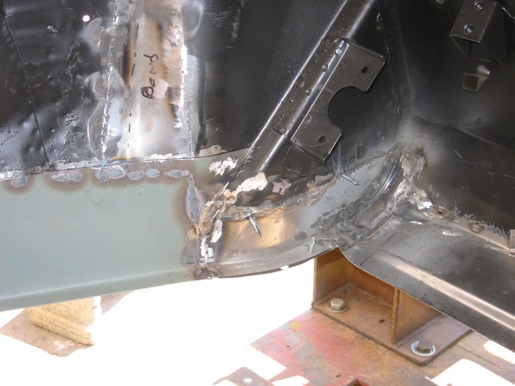 20110702 Inside frame strut metal and side repairs.JPG