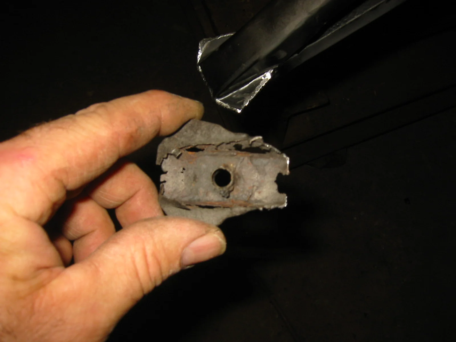 20120718 Fender brace bottom.JPG