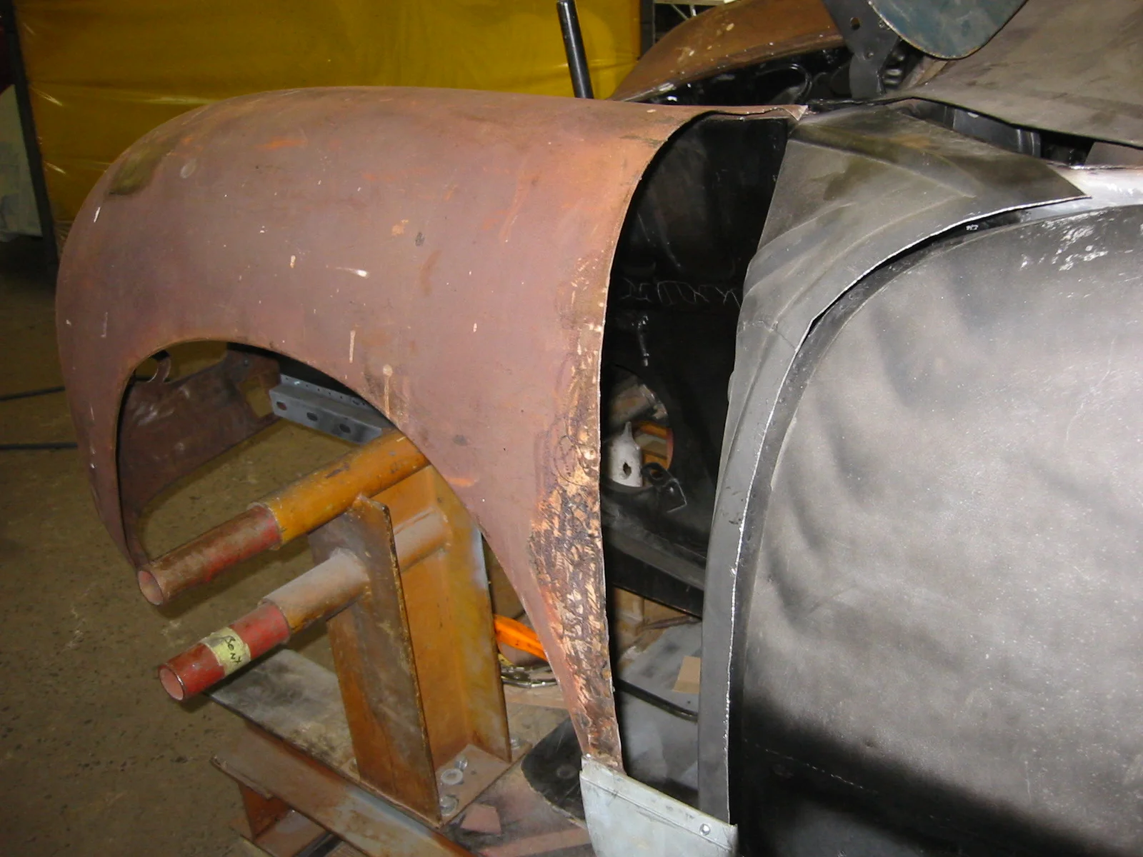 20120801 Left fender fit.JPG