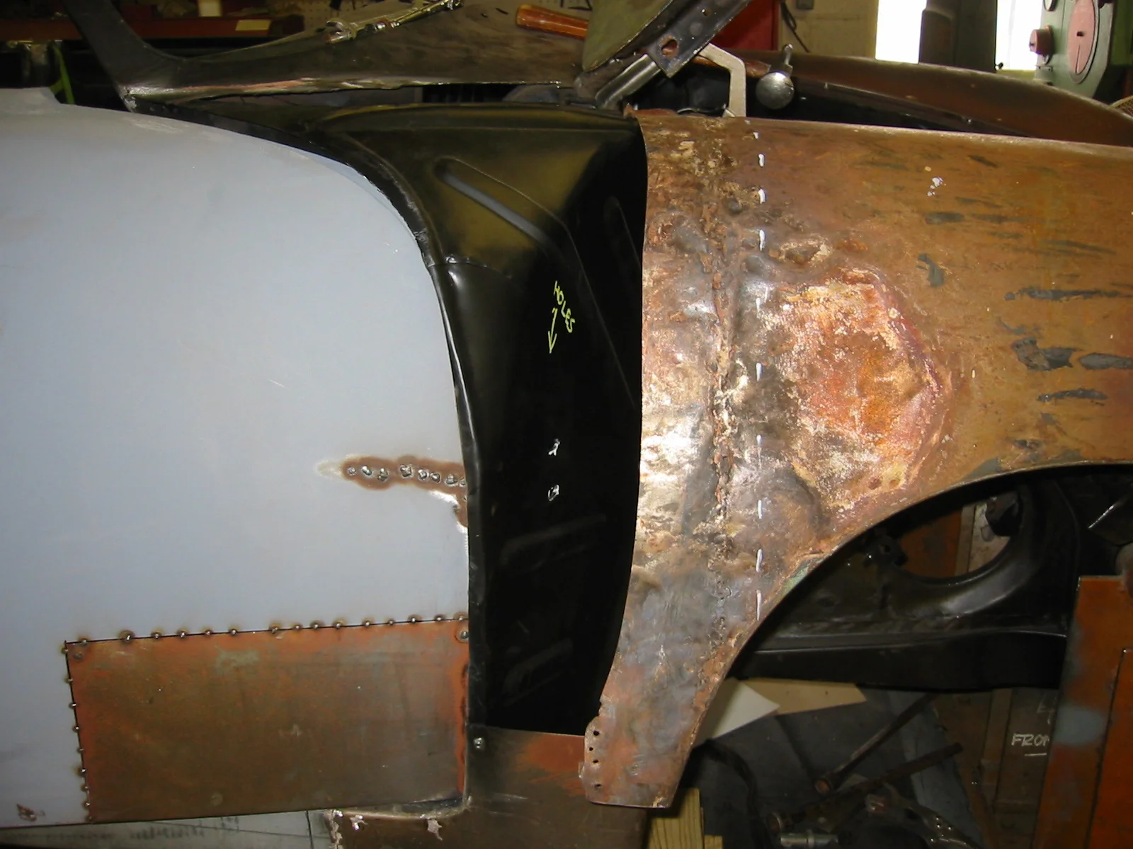 20120801 Right fender fit..ugh.JPG