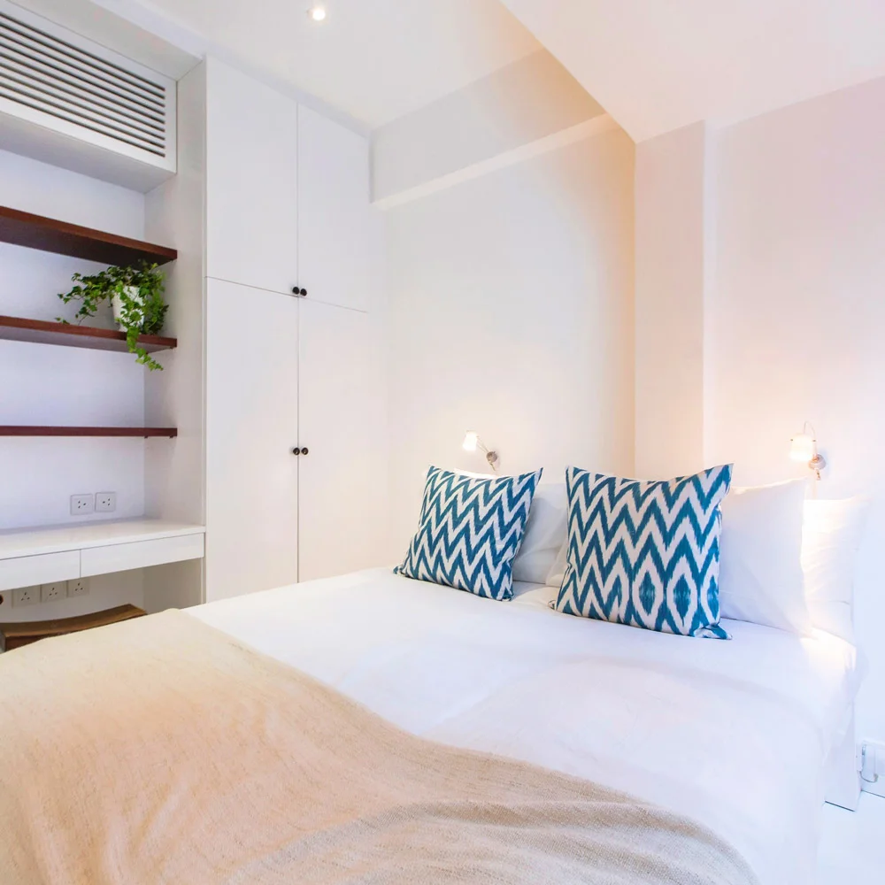  Gorgeous sun filled apartment with open views, two bedrooms, two bathrooms. 