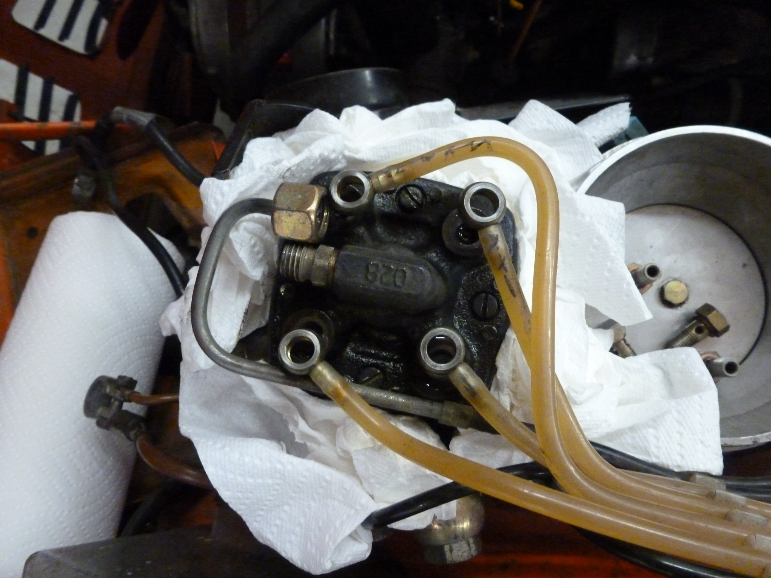  Instead of going through the fuel distributor we purchase a&nbsp;Bosch replacement unit.&nbsp;&nbsp; 