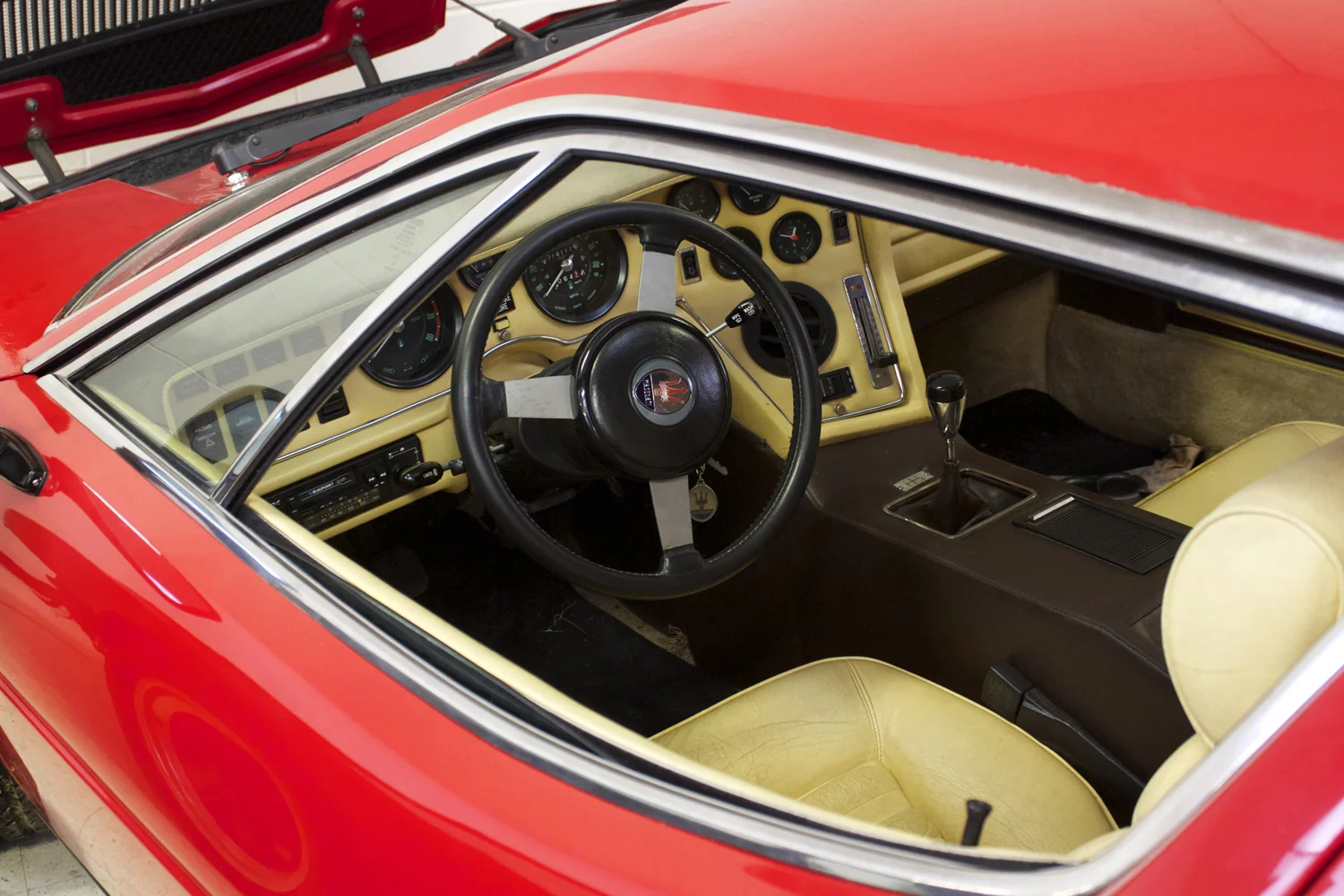 Maserati Merak Interior