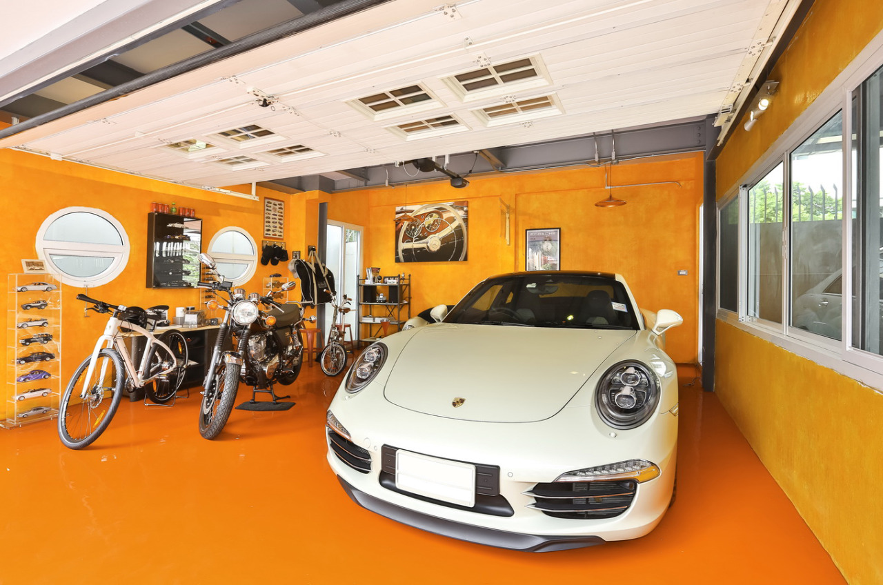 did you see that garage?