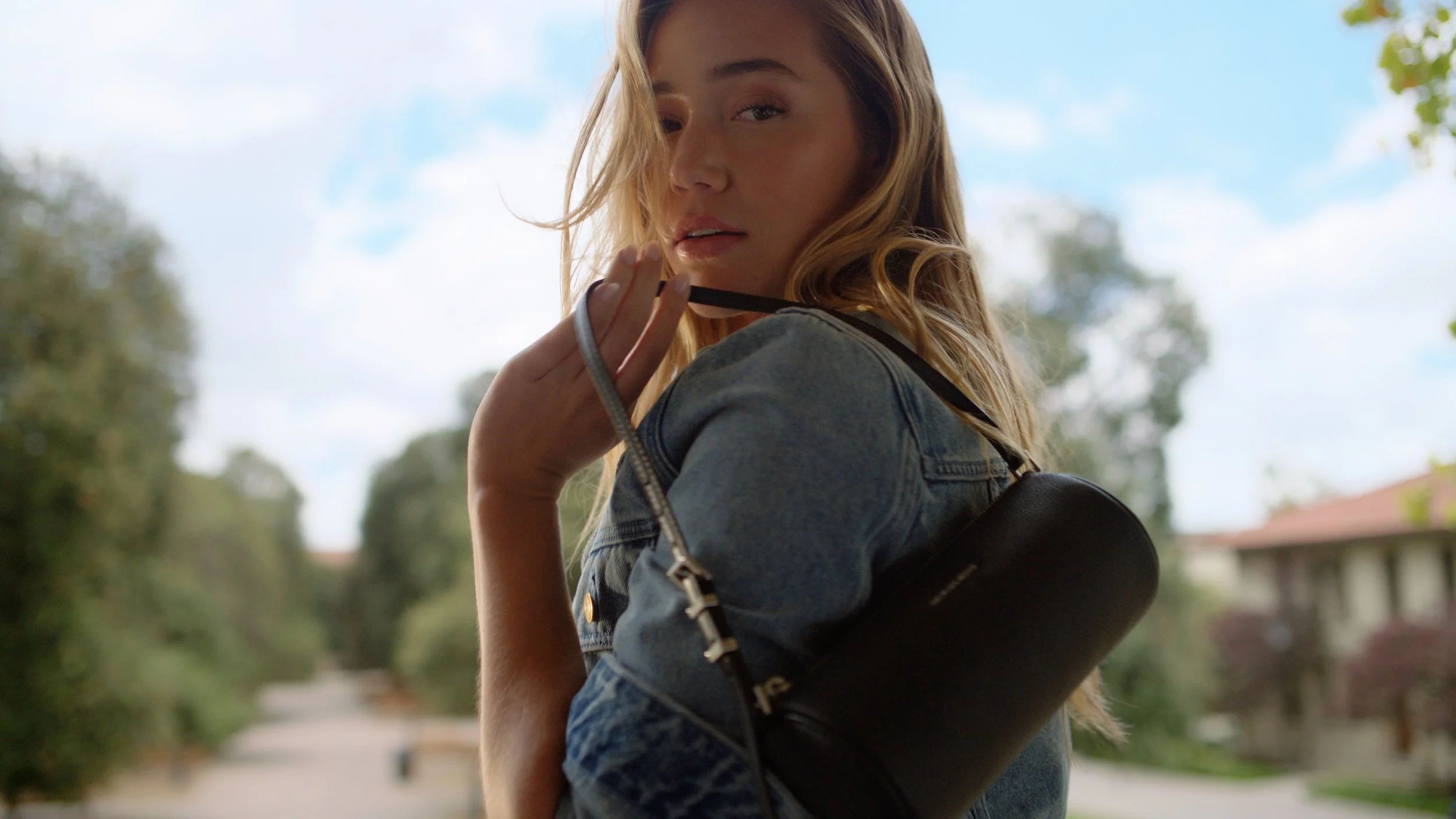  Amazon x Michael Kors  