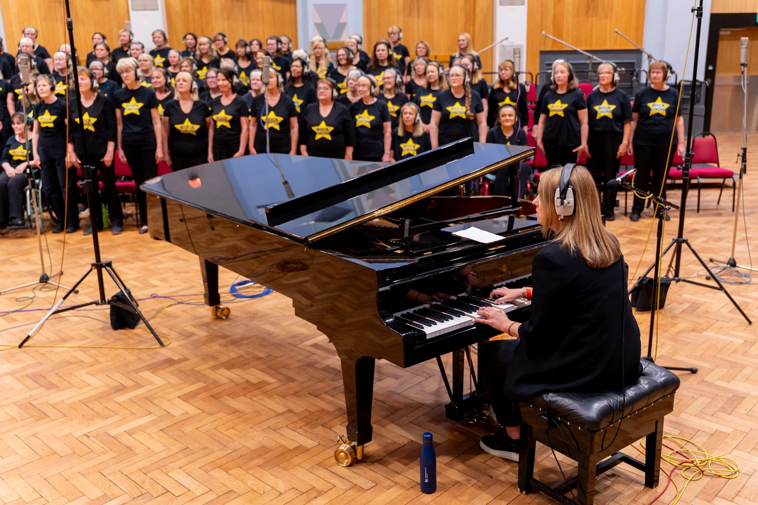 Joy Ellis accompanying Rock Choir at Abbey Road 7.jpg