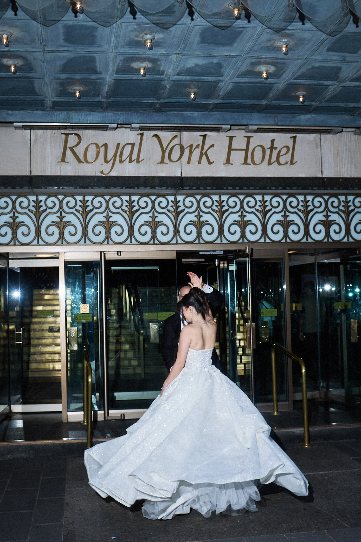 WeddingatFairmontGlensius_010.jpg