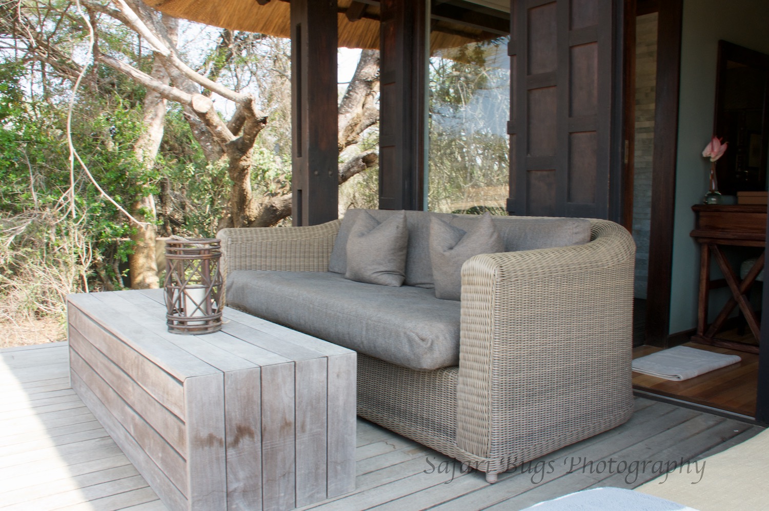  The outdoor seating area, perfect for lounging mid day. 