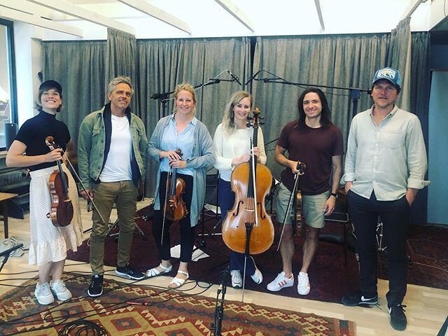 Beautiful new music by @ehlertfalchen 🌷 We&rsquo;re so lucky to record the strings and can&rsquo;t wait to hear it out loud 🎙🎻🎧 @christoffermoeller has made the string arrangements and Lars Skj&aelig;rb&aelig;k is producing 🏆 #michaelfalch #newa