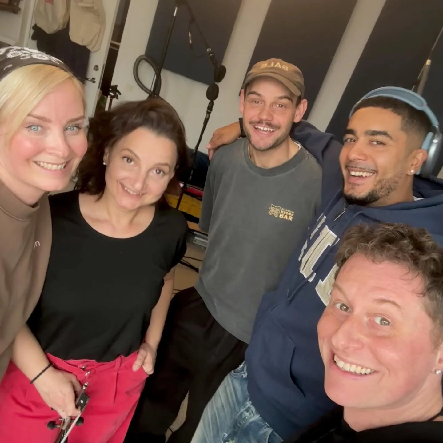 Men s&aring; kom i morgen i boxen 📀🤎
@kesi @hennedub