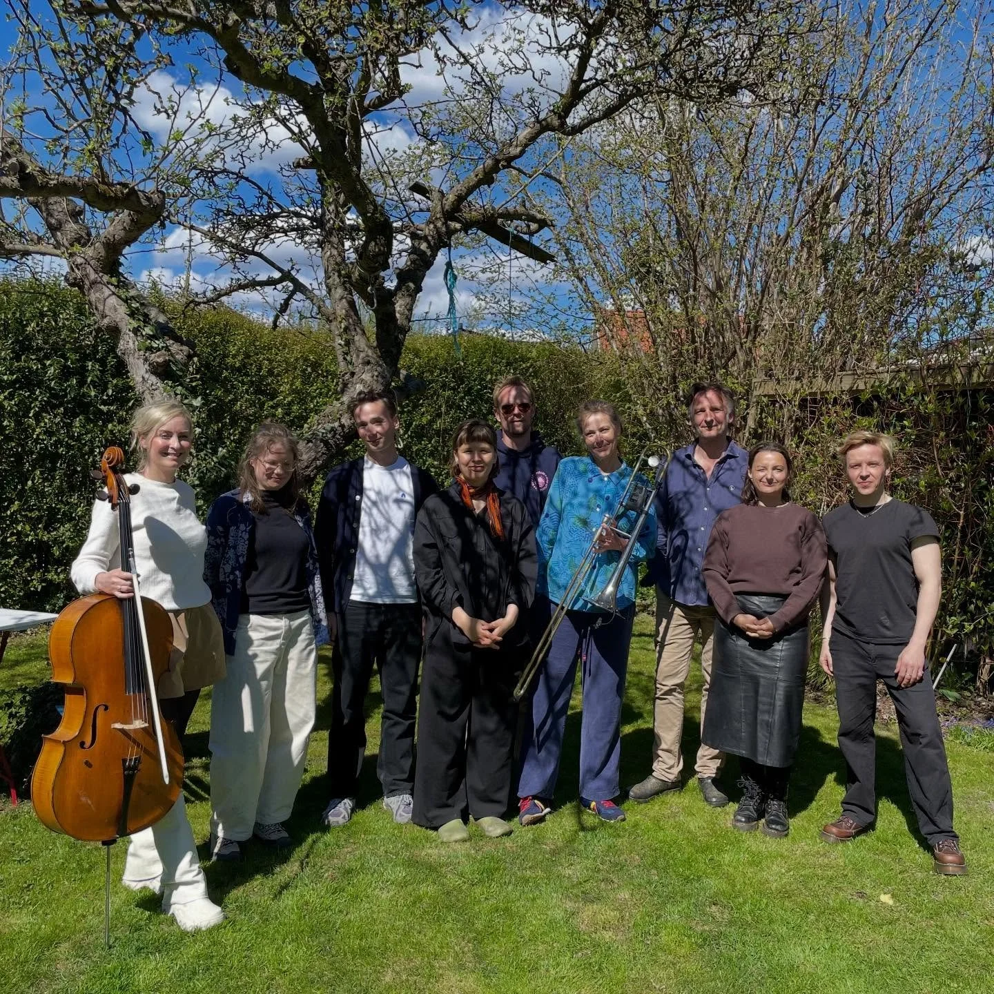 For&aring;rssol i &oslash;jnene og releasekoncert p&aring; @hotelcecilcph i aften med vidunderlige @liswessberg og @v.eronikarud 🦚❤️