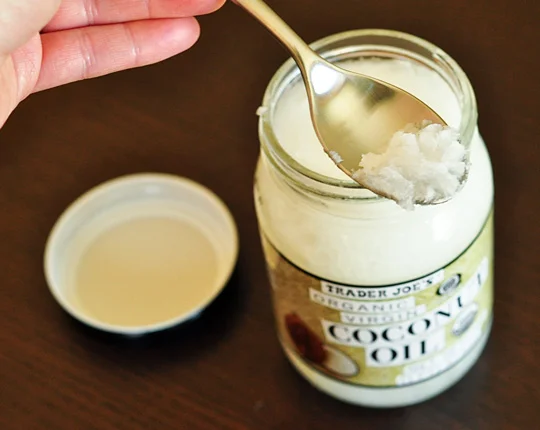 10 Reasons to Include Coconut Oil in Your Meal Plan ASAP (if you haven't already)
