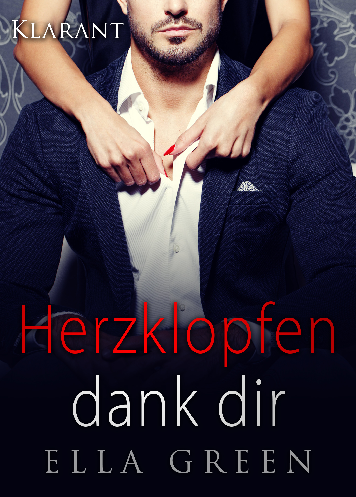 Band 1: Herzklopfen dank dir Darla traut ihren Augen kaum, wen sie im Club vor sich sieht: Dieser heiße Typ ist ihr Ex Jeremy. Mehrere Jahre haben sich die beiden nicht gesehen, doch es fühlt sich an, als wäre es gestern gewesen. Das Feuer ist sofort wieder entfacht und dem ersten Date folgt schon bald eine leidenschaftliche Nacht. Jeremy hat inzwischen ganz besondere sexuelle Vorlieben entwickelt – das ist kein gewöhnlicher Sex, sondern verrucht und extrem scharf. Mit ihm lebt Darla devote Fantasien aus, von denen sie nicht einmal geahnt hätte. Für Darla ist Jeremy mehr als nur ein Lover, doch durch einen Zufall erfährt sie, dass er eine Freundin hat… 