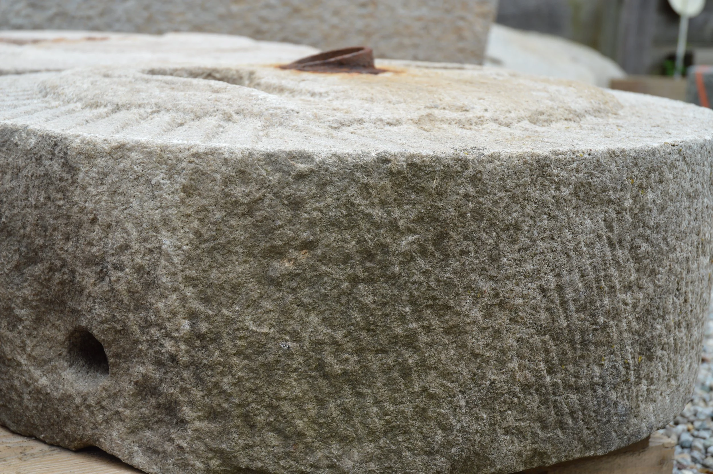 Millstones_104-2.JPG
