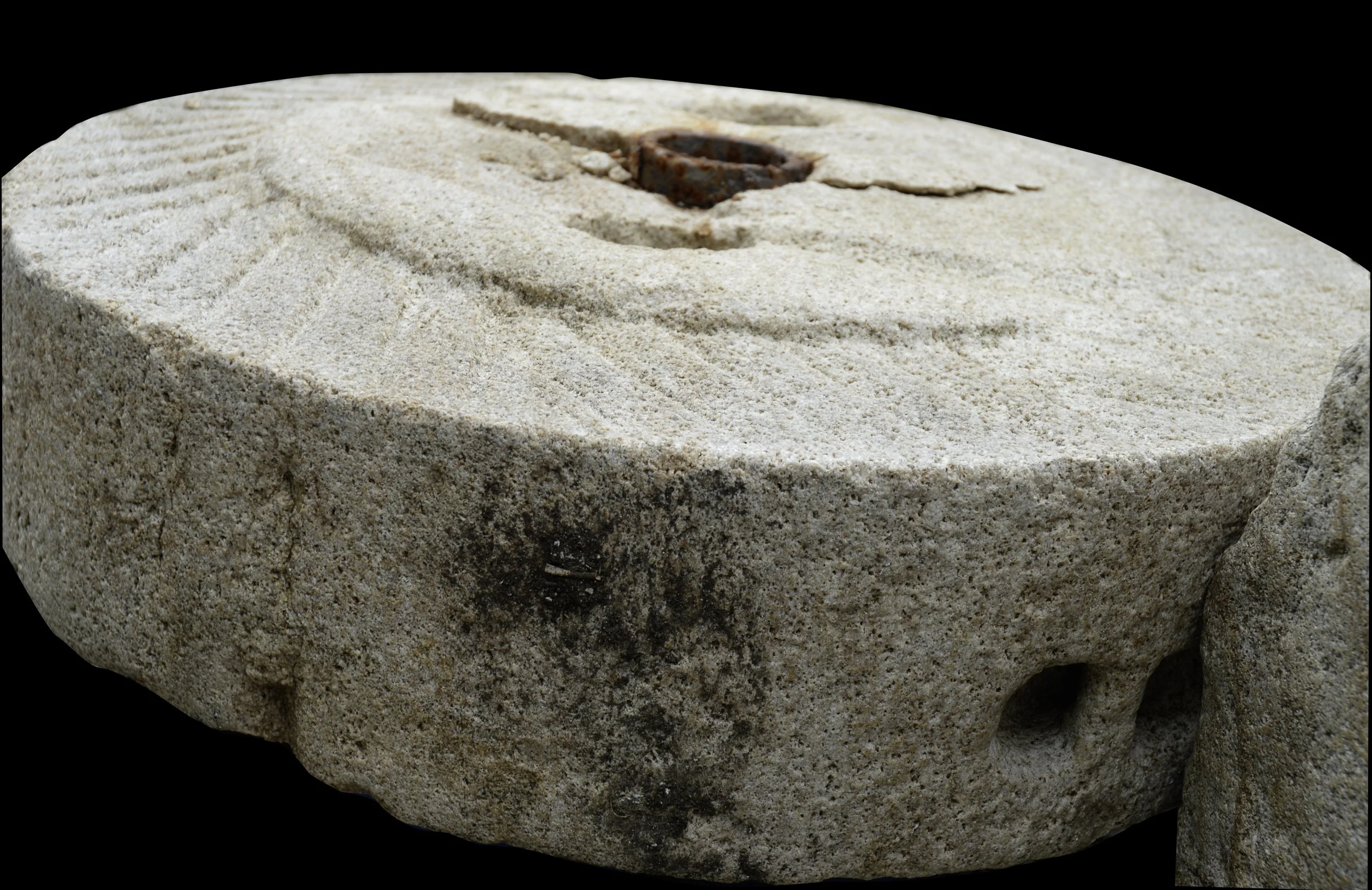 Millstones_102-2.JPG