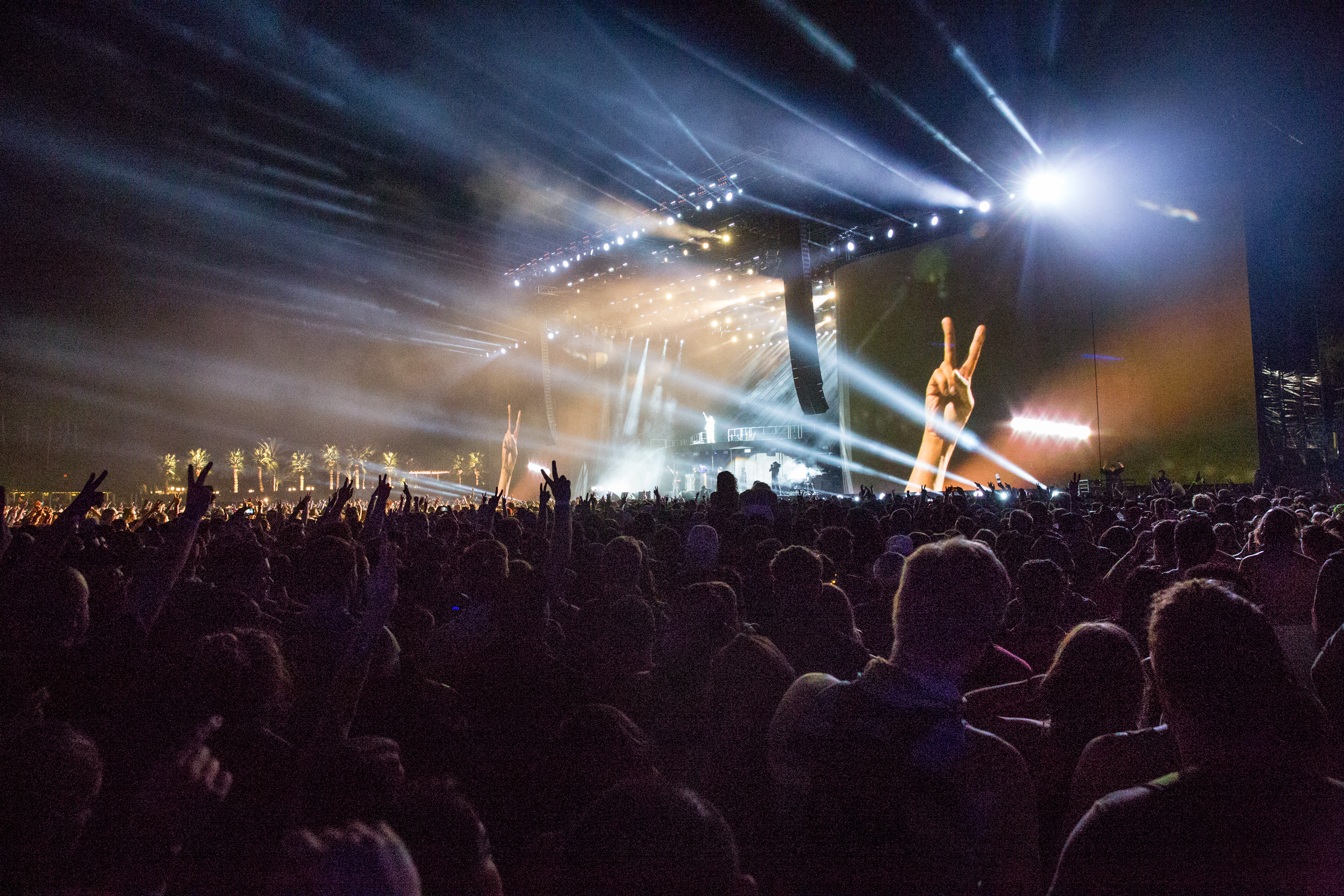 JEarnshaw_Coachella_56A9133.jpg
