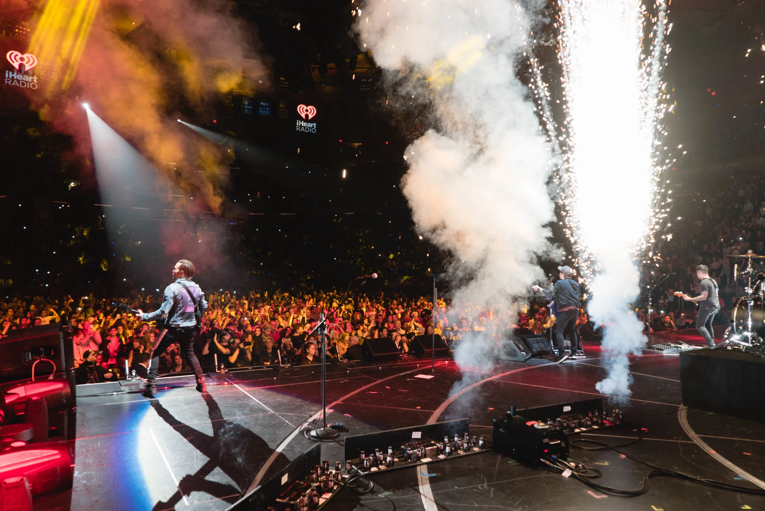 Fall Out Boy, 2017. 