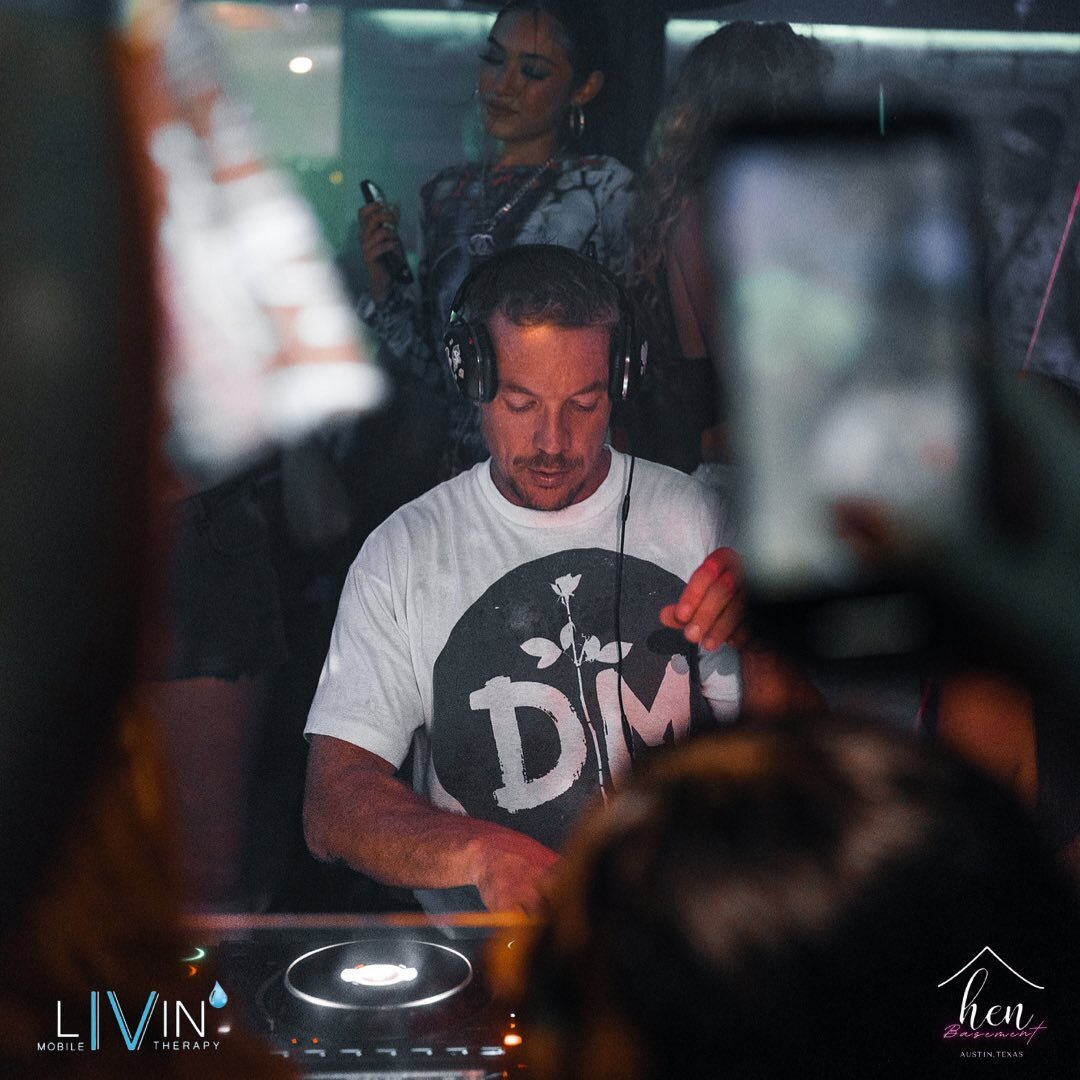 Thank you @diplo for the intimate VIP after party set experience presented by  @livinivtherapy at @henhousebasement 
-Crew LOVE fam ❤️
#aclfestival #acl2022