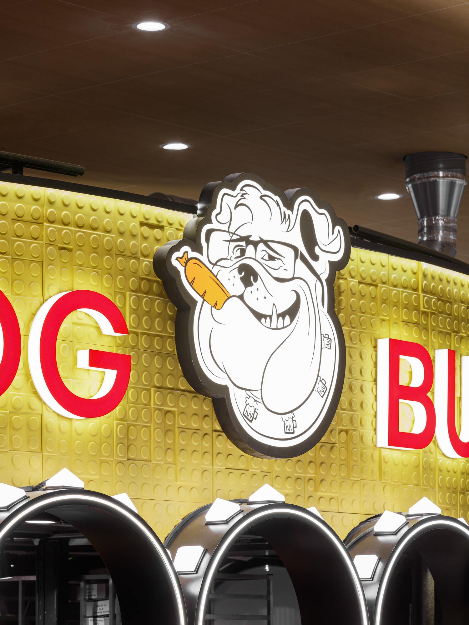 hotdogbulldog-web-4.jpg