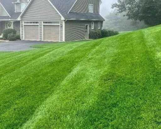 South-Windsor-CT-lawn-care%2B%25281%2529.jpg