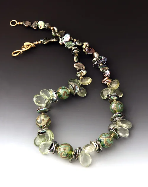 N 840 Emerald Heishi Pearl and Faceted Quartz Necklace