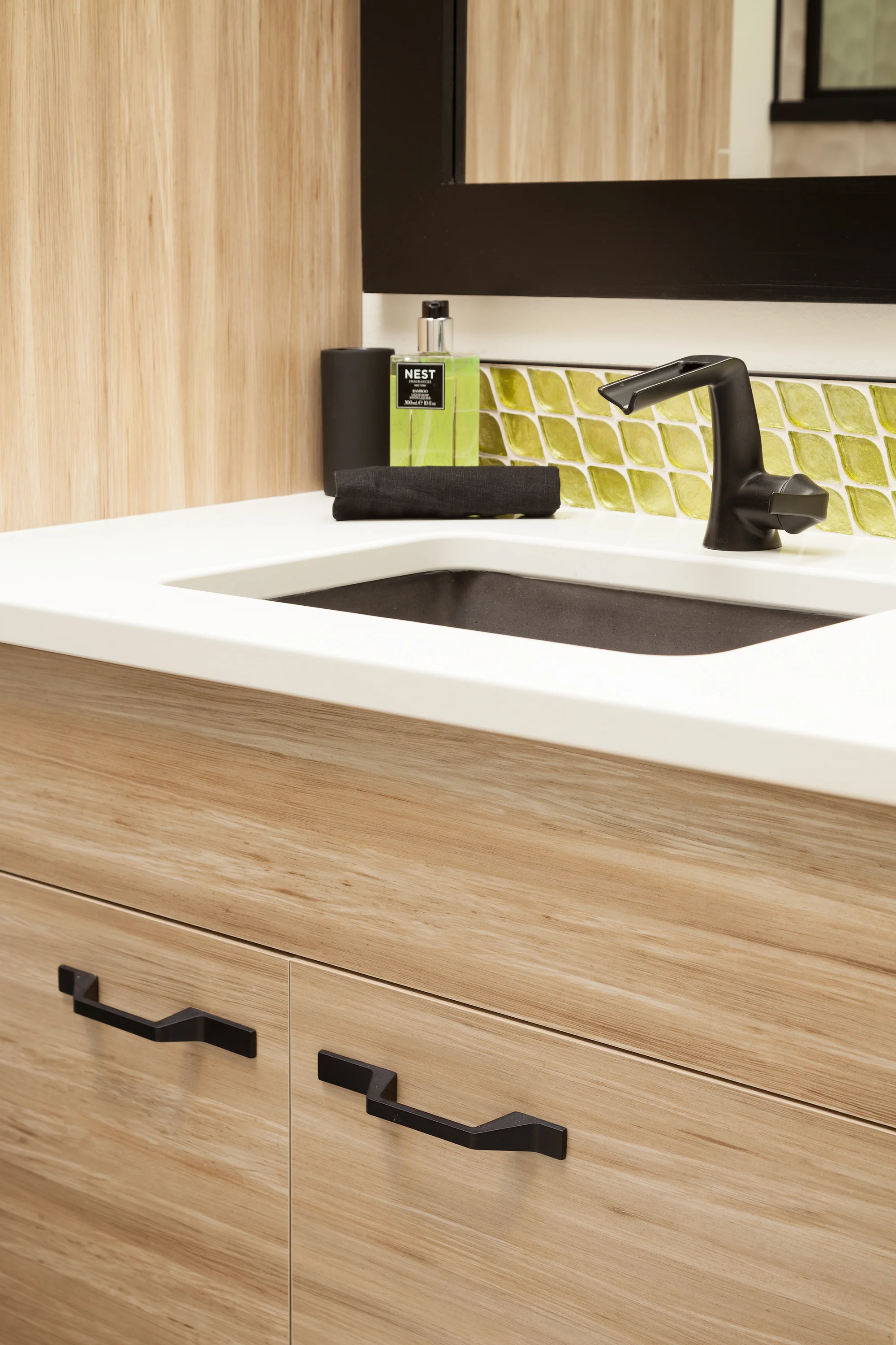 CabinetFaucetDetail.jpg