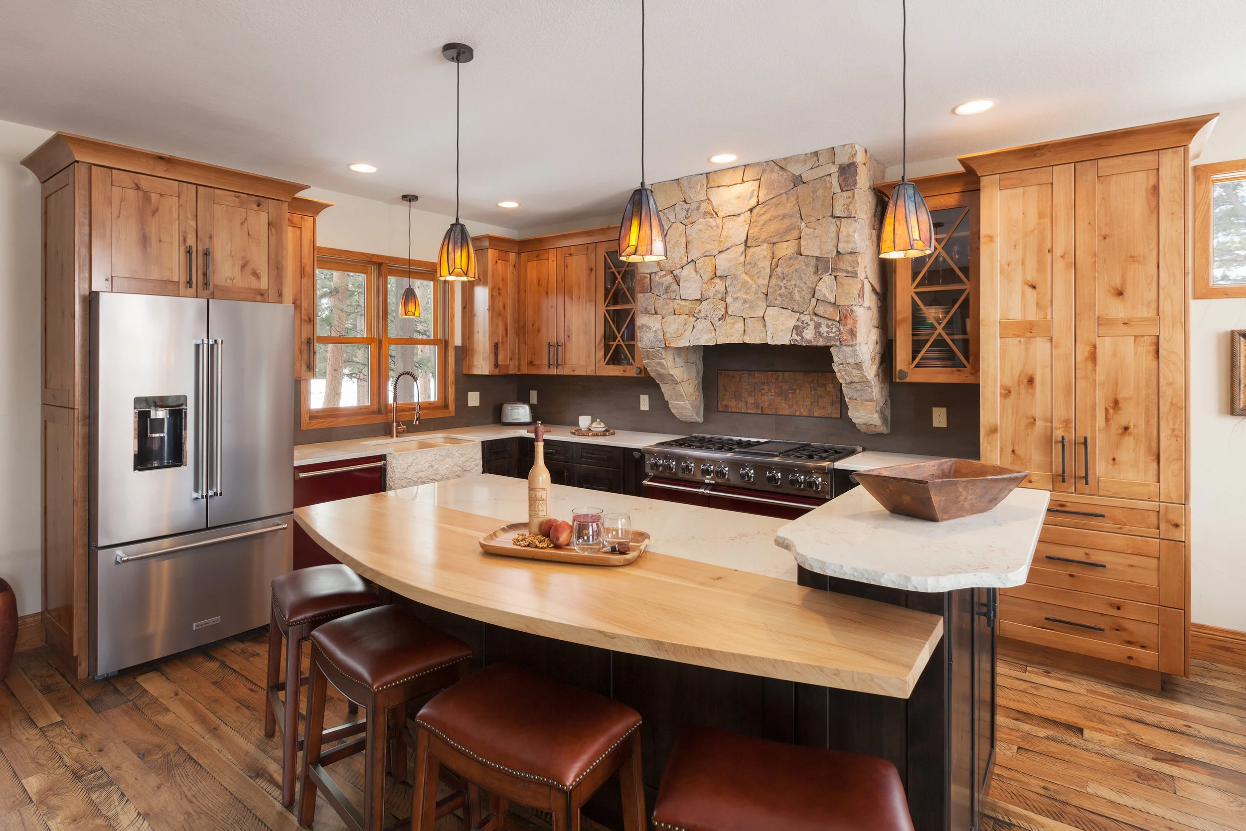 KitchenWide2.jpg