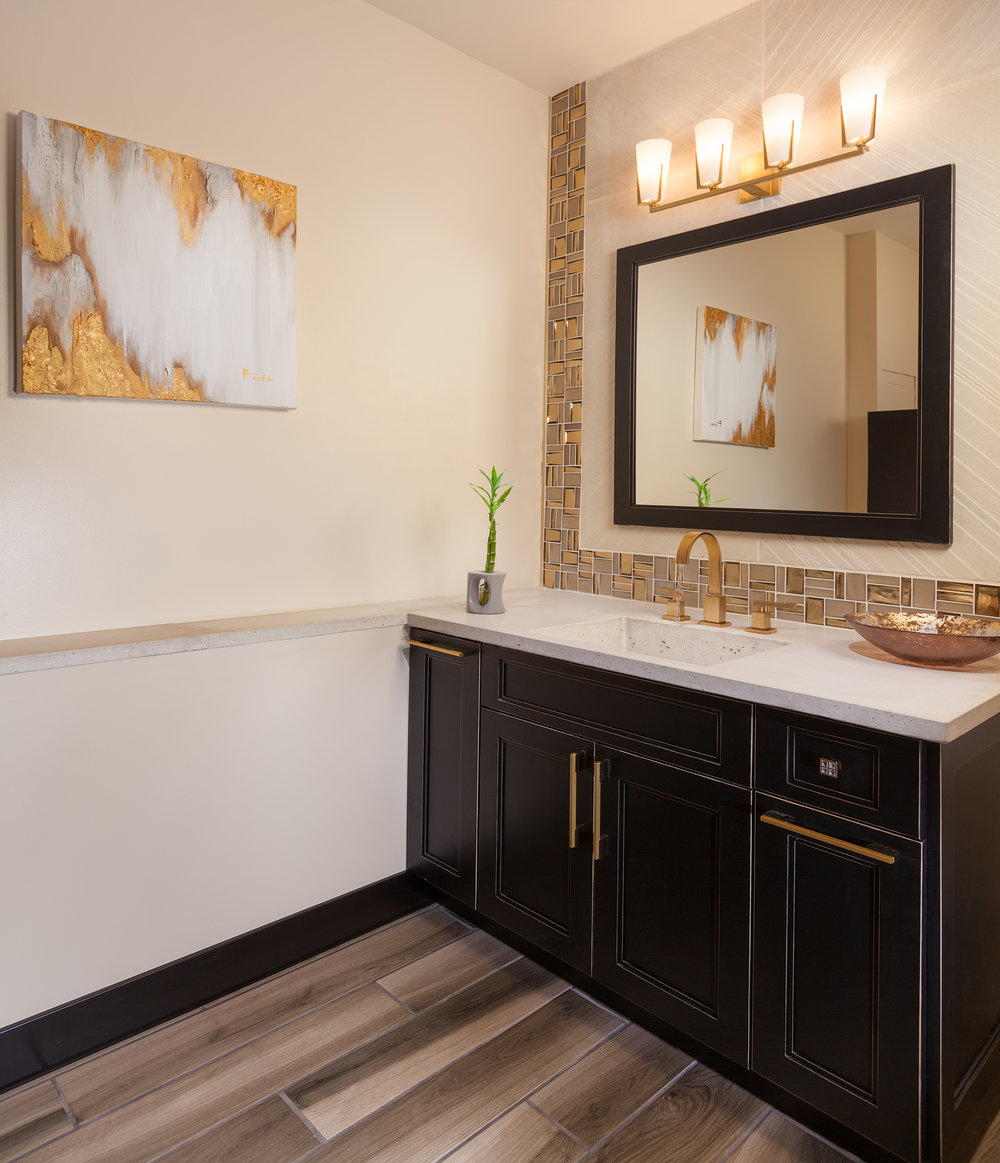 Bathroom1.jpg