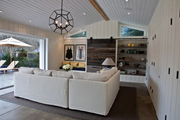POOL HOUSE