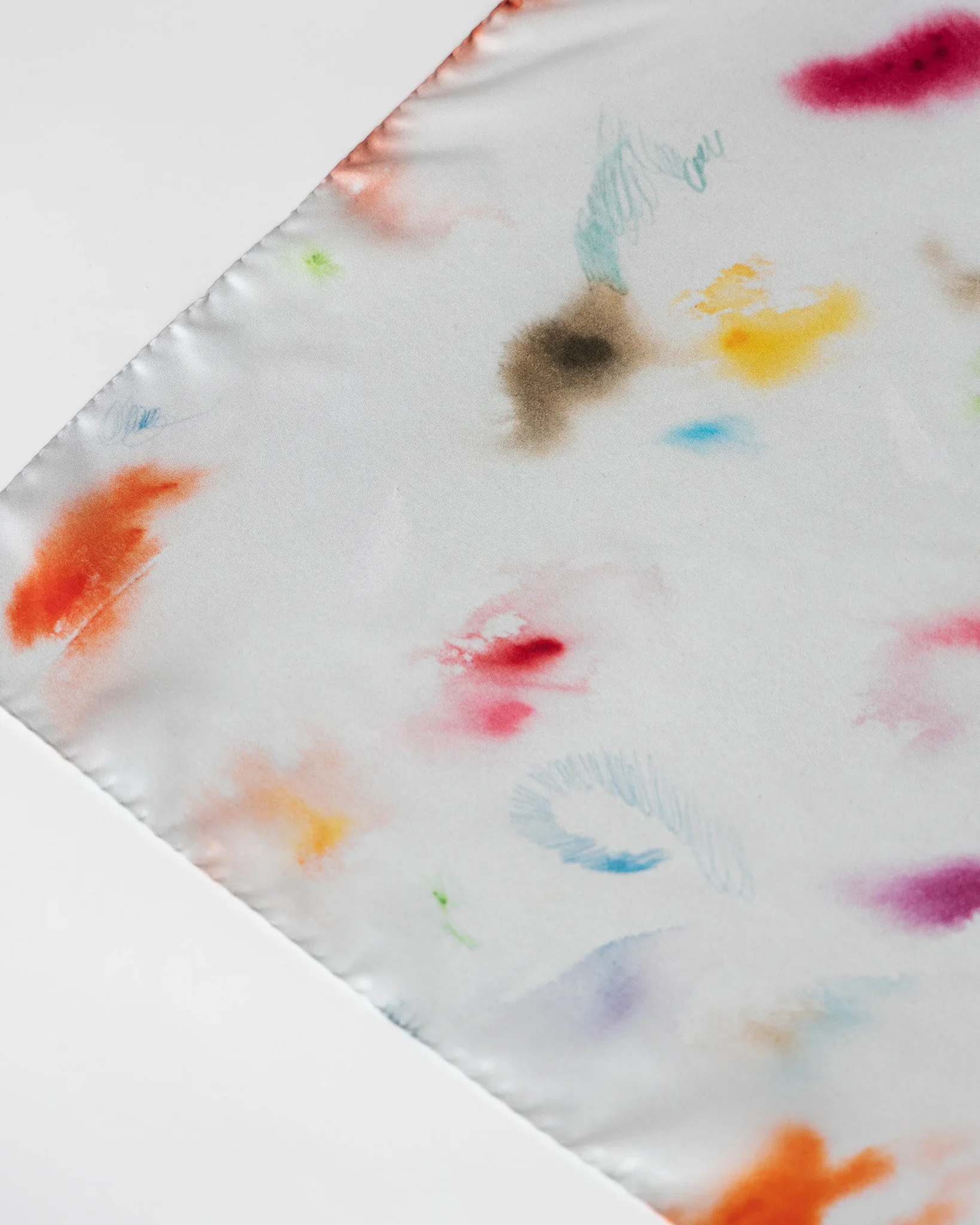 Dominika_Zakova_Metaformi_silk_scarf_45x45.jpg.webp