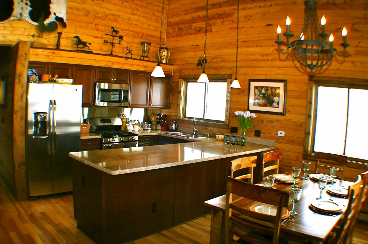 Fishing and hunting cabin in Colorado