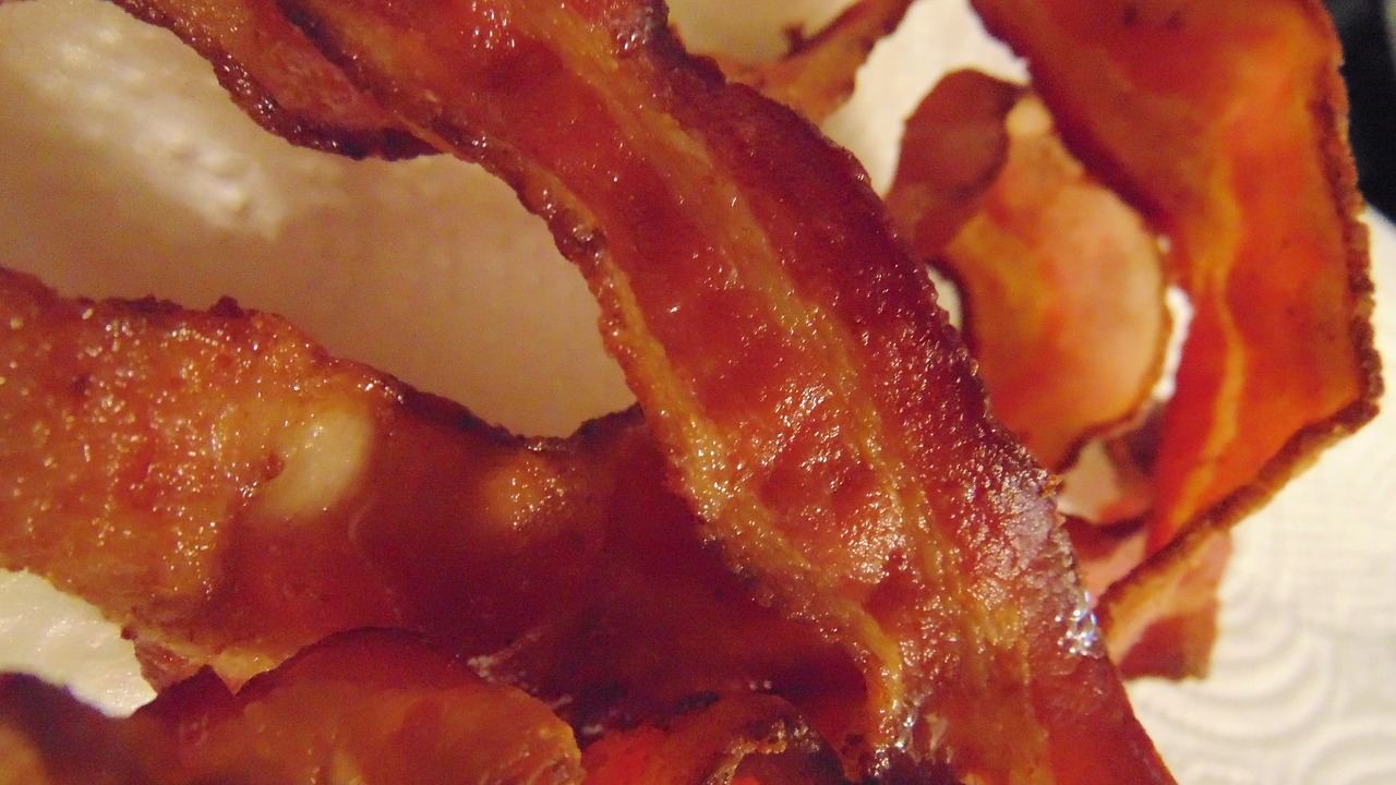 5 Medium Slices of Bacon