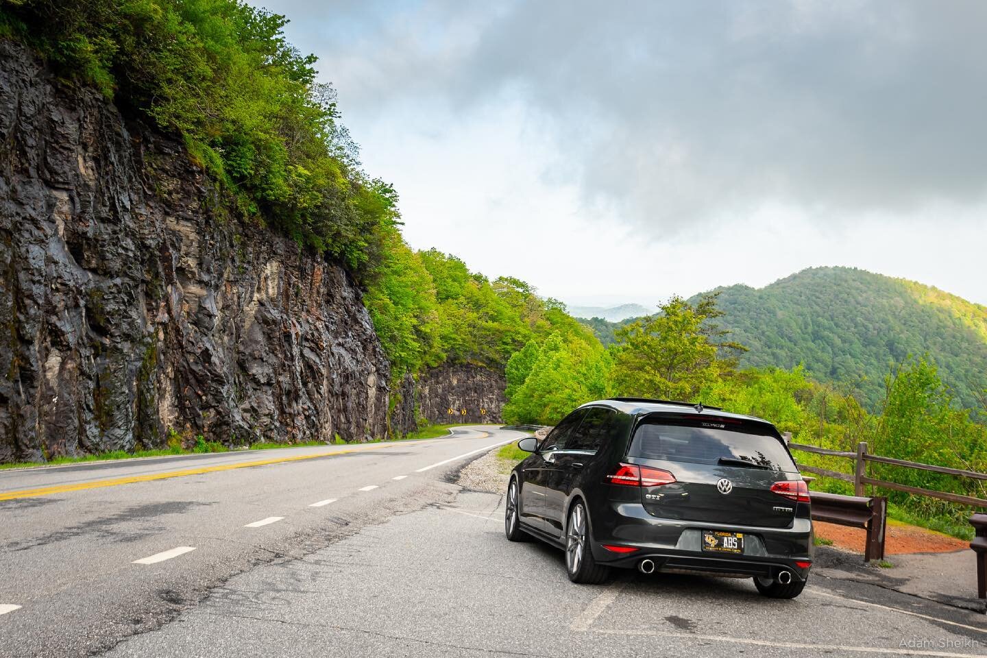 The road ahead. 

#AVF #AlpineVolksFair #AlpineVAGFair #SFLMK7 #GTI #MK7 #MK7GTI #GTIMK7 #VW #Volkswagen