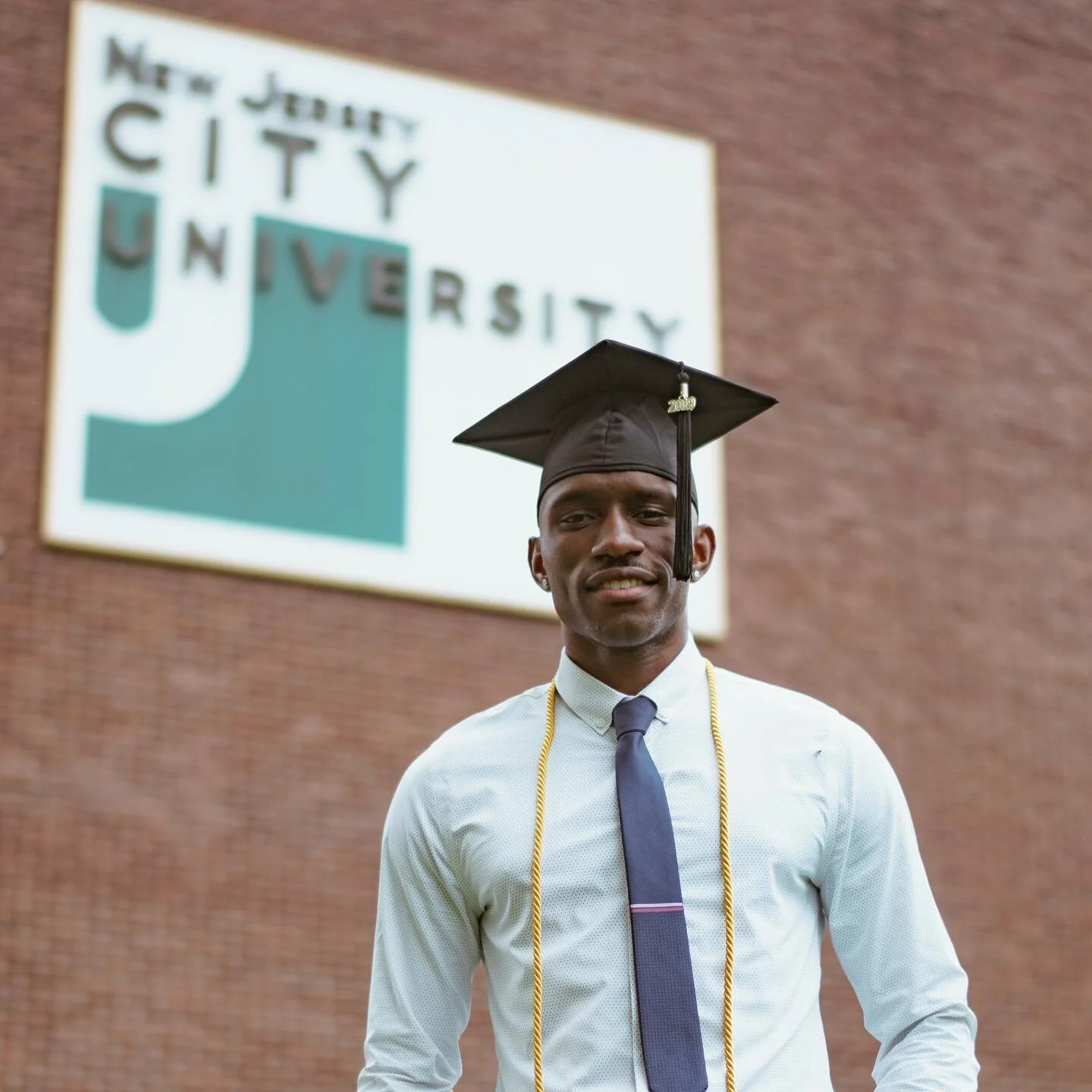 Marathon not a race, but we broke the finish line #honestframes #pursuitofportraits #sonyalpha #undefeatedlosers #graduationpictures