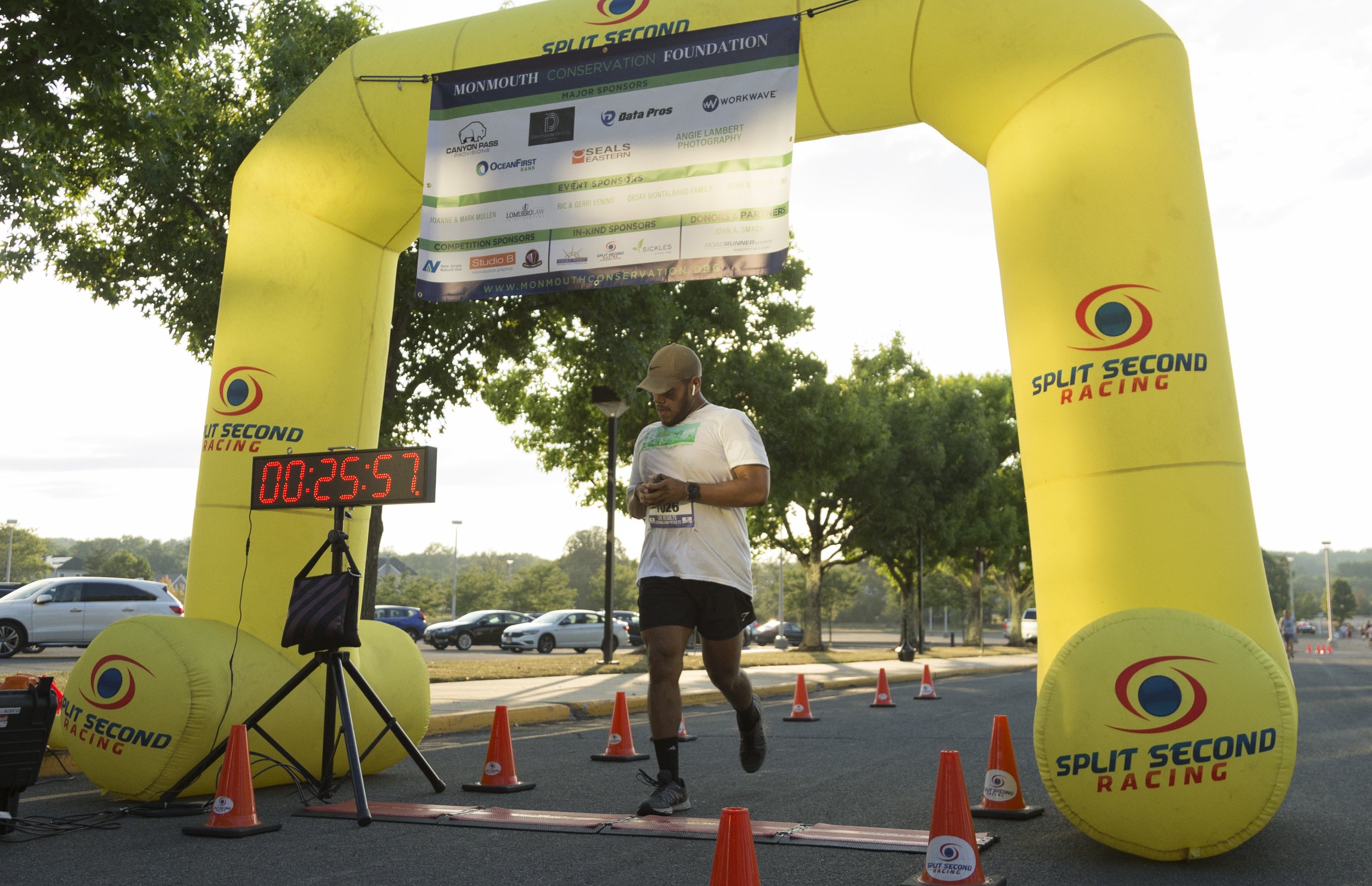 Man Runner with hat FL.jpg