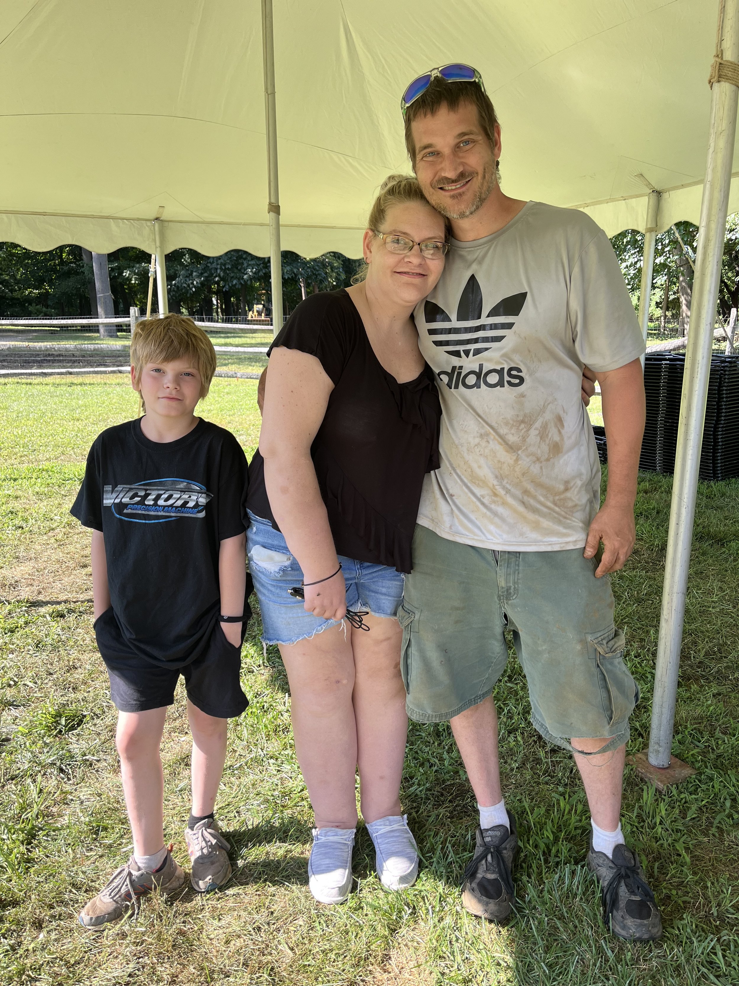 Travis Jr. Wyant, Kim Lewis, and Travis Wyant - "The Brick Diggers" came from Lonaconing, MD. Travis Sr. has been metal detecting for five years; bottle hunting for ten. 