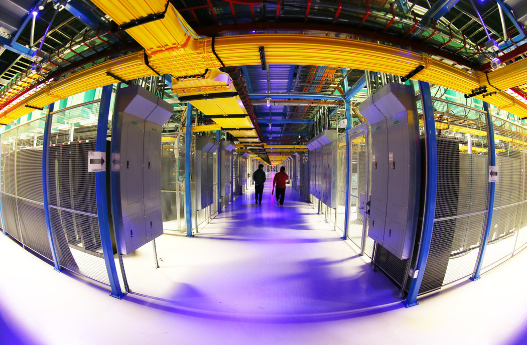 DATA-master1050.jpg