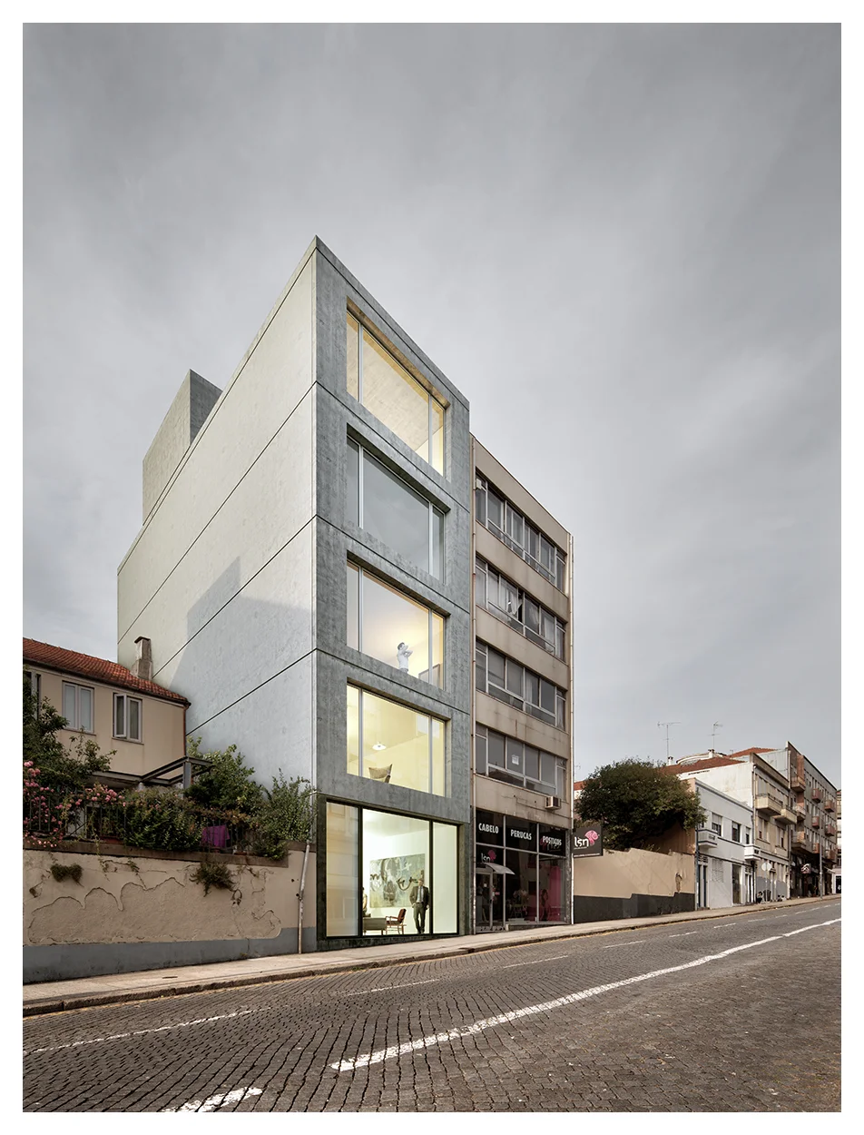 Ed Sacadura Cabral_Cam 05_Final 01 v01 min.jpg