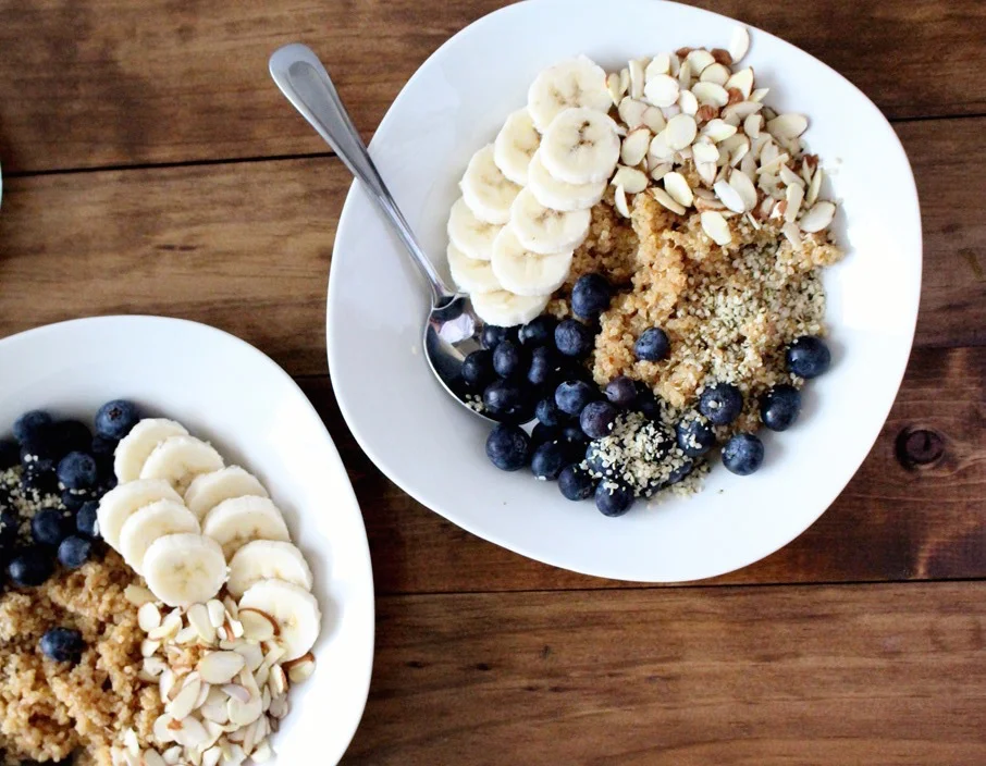 4. Quinoa Breakfast Bowl // See recipe here .
