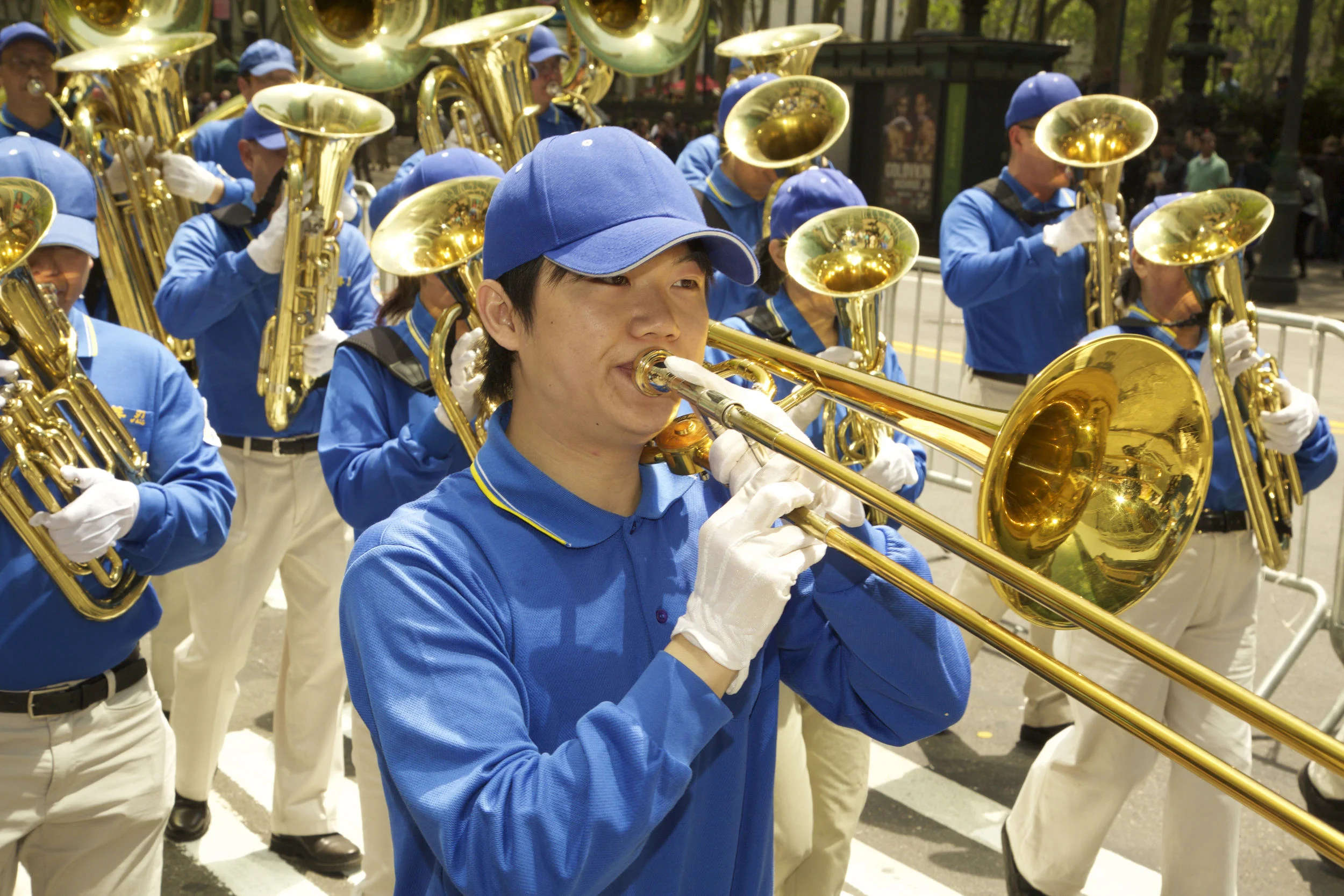 SG_8000StrongFalunGong_08.JPG