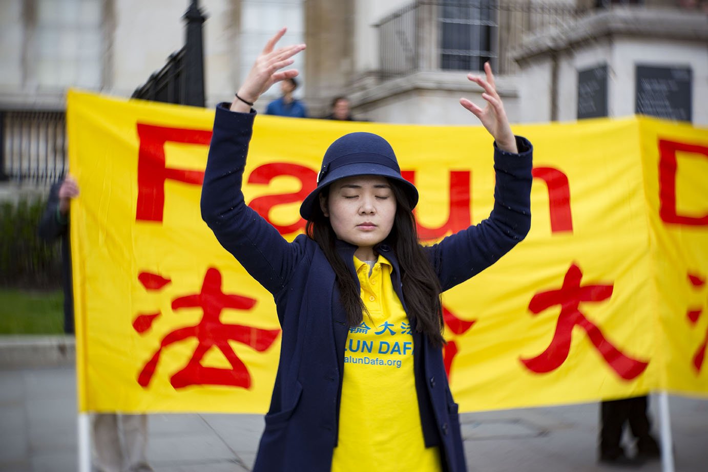 LONDON, UK, Sunday 24 April 2016
Commemorating April 25th 1999. The first peaceful appeal against the persecution of Falun Gong in China.
PHOTOS: Si Gross