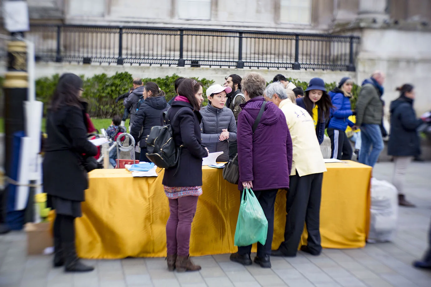 LONDON, UK, Sunday 24 April 2016
Commemorating April 25th 1999. The first peaceful appeal against the persecution of Falun Gong in China.
PHOTOS: Si Gross